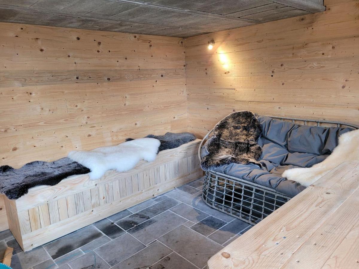 Nice Holiday Home In Nature With Sauna, Hot Tub En Swimming Pool فيرفيرس المظهر الخارجي الصورة